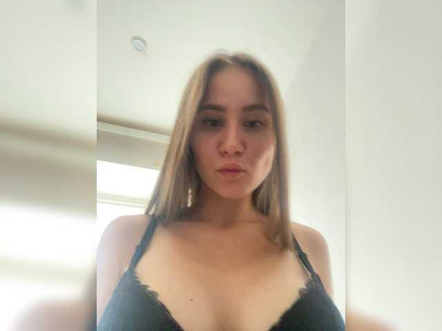 AriELL1 live cam on BongaCams