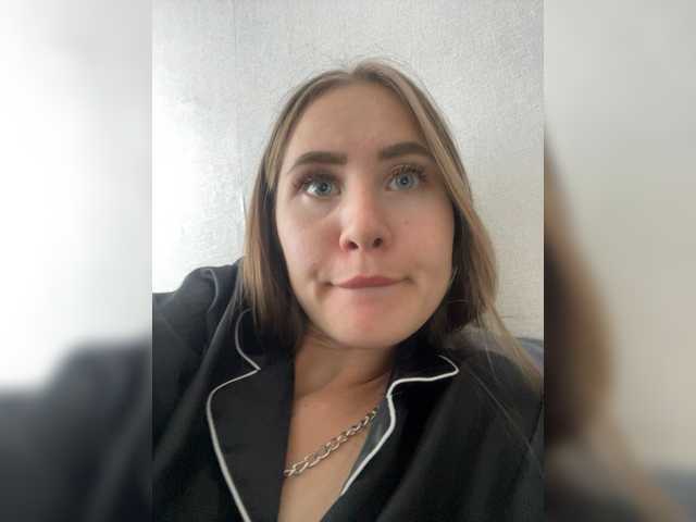 AriELL1 live cam on BongaCams
