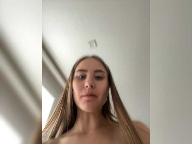 AriELL1 live cam on BongaCams