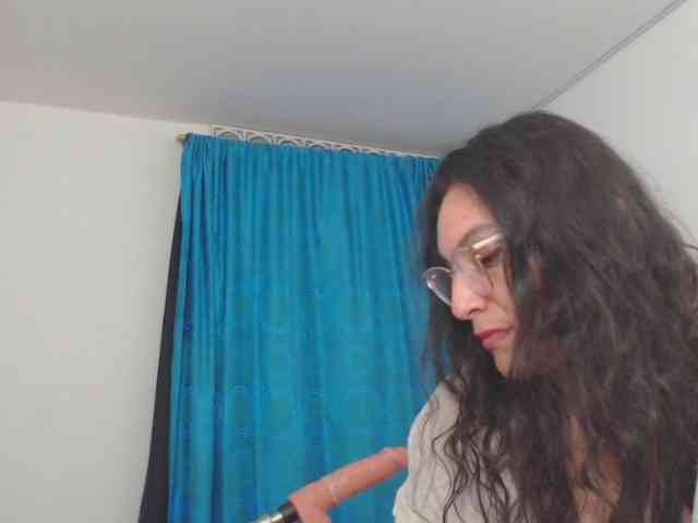 Ivannacrazy1 webcam