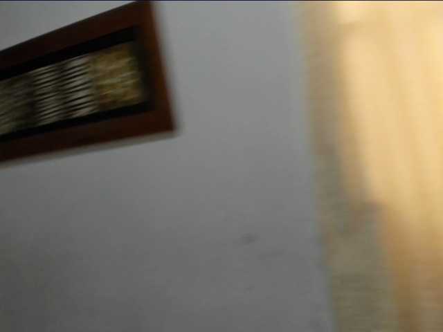 LauuuG live cam on BongaCams
