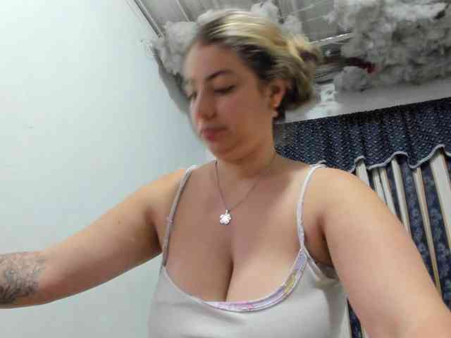 LauuuG webcam