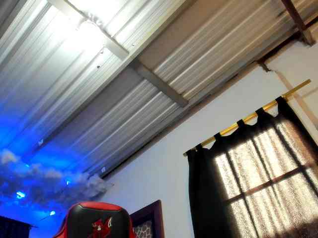 LauuuG webcam