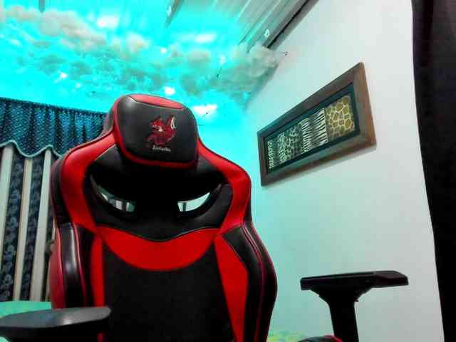 LauuuG webcam