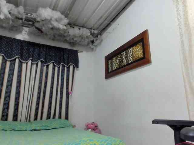 LauuuG webcam