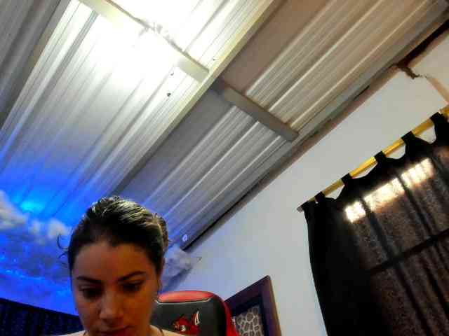 LauuuG webcam