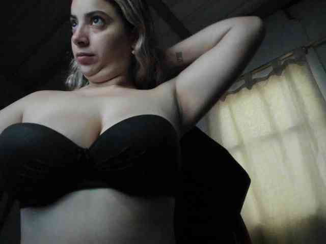 LauuuG webcam