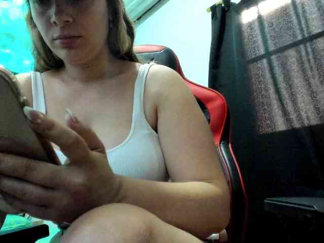 LauuuG webcam