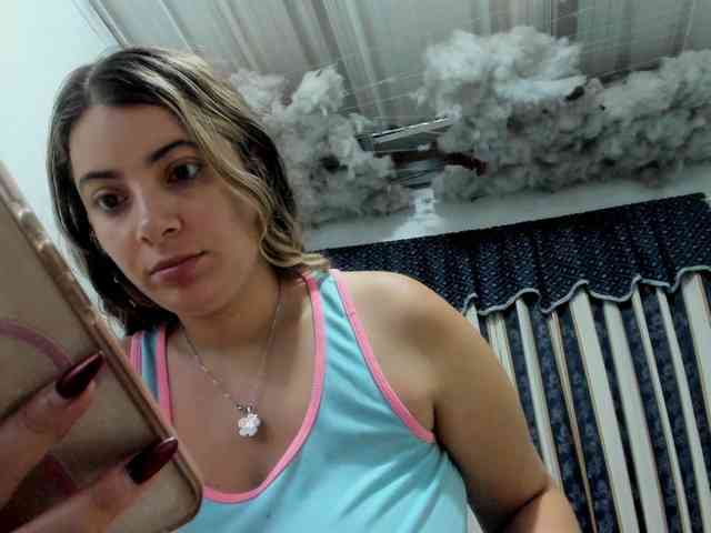 LauuuG webcam
