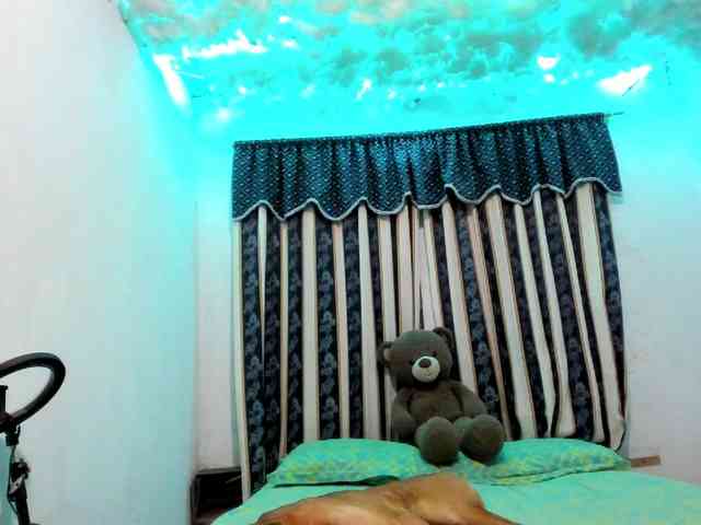 LauuuG webcam