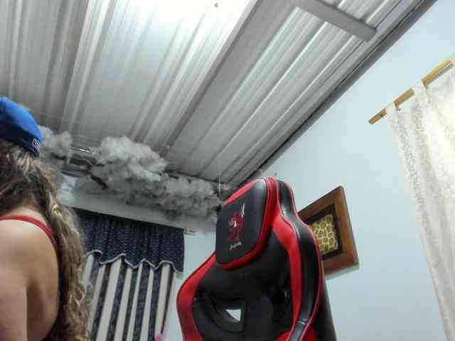 LauuuG webcam