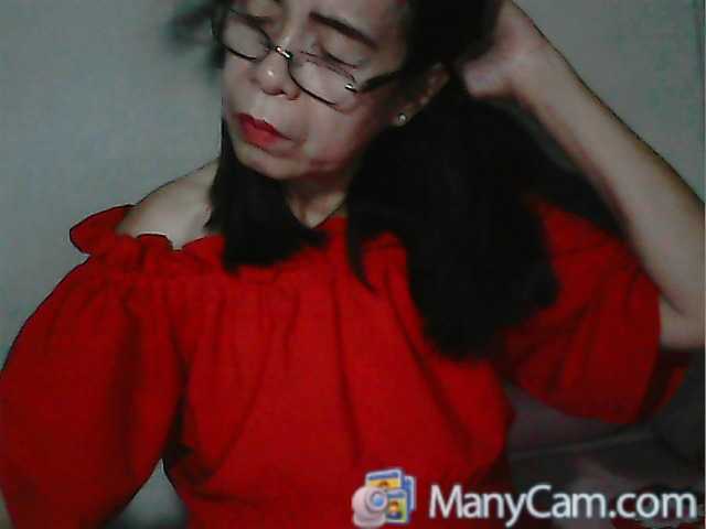 Ellie05 live cam on BongaCams