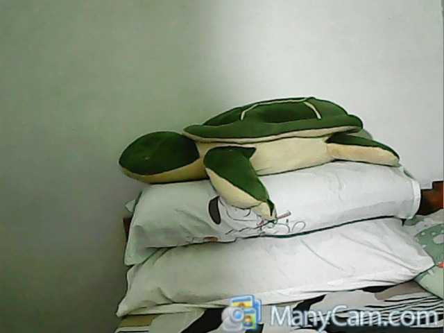 Ellie05 live cam on BongaCams