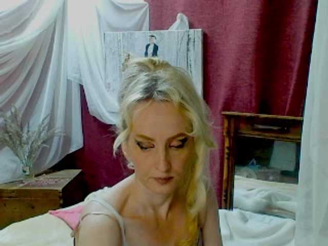 KatrinExcite live webcam show