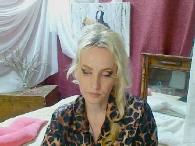 KatrinExcite live webcam show