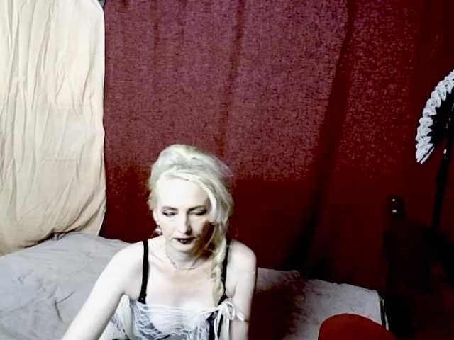 KatrinExcite live cam
