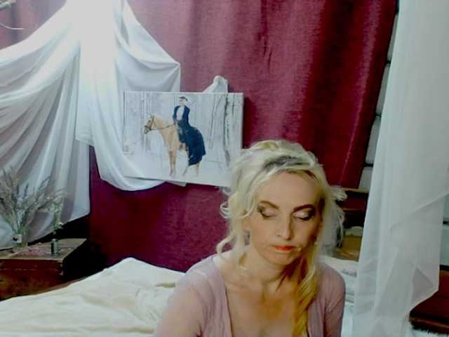 KatrinExcite live cam on BongaCams