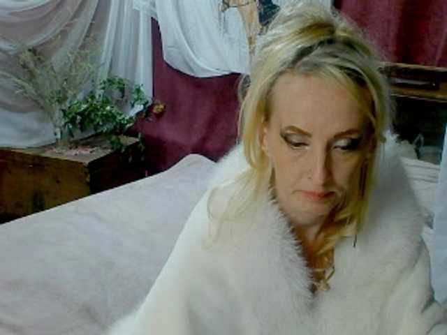 KatrinExcite live cam on BongaCams