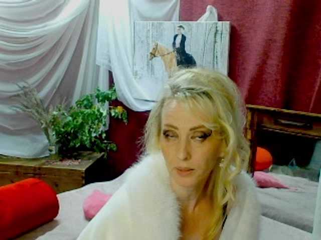 KatrinExcite live webcam show