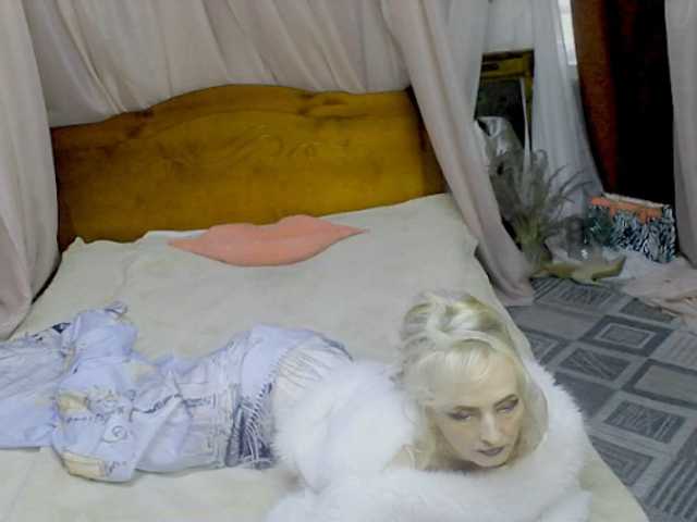 KatrinExcite live cam on BongaCams