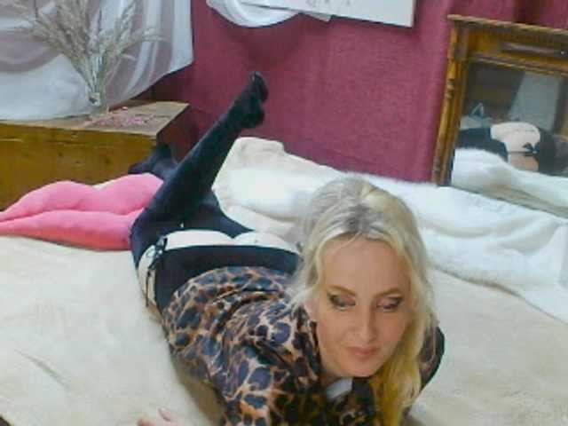 KatrinExcite live webcam show