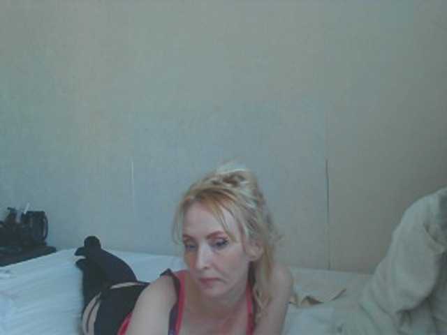 KatrinExcite's BongaCams show and profile