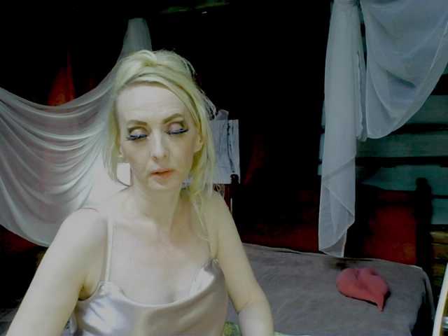 KatrinExcite live cam on BongaCams
