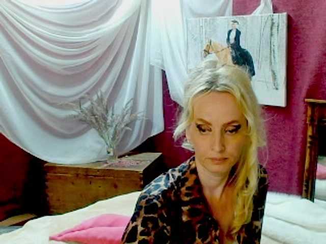 KatrinExcite live webcam show