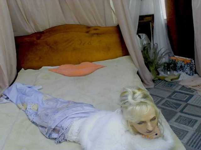 KatrinExcite live cam on BongaCams