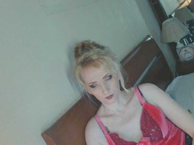 KatrinExcite's BongaCams show and profile