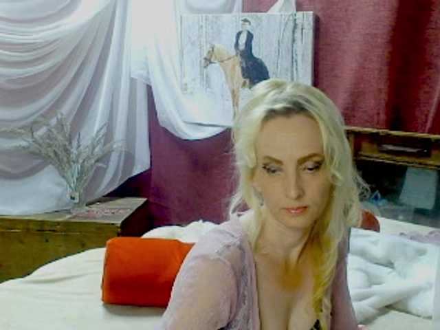 KatrinExcite live cam on BongaCams