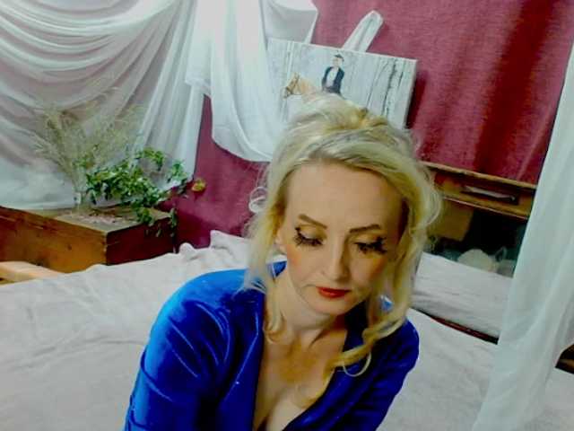KatrinExcite live cam