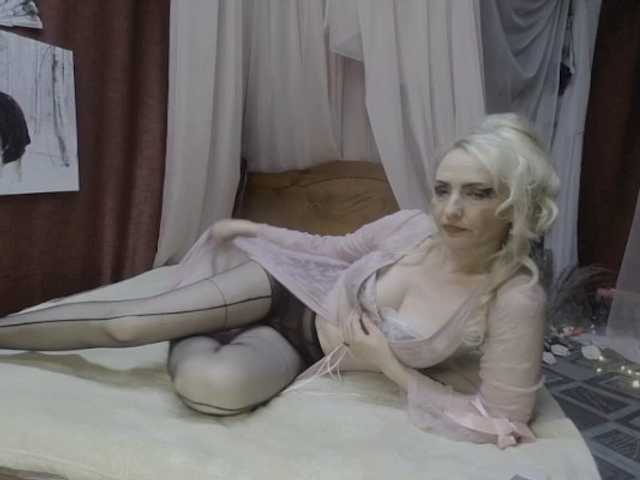 KatrinExcite live cam on BongaCams