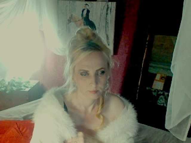 KatrinExcite live cam on BongaCams