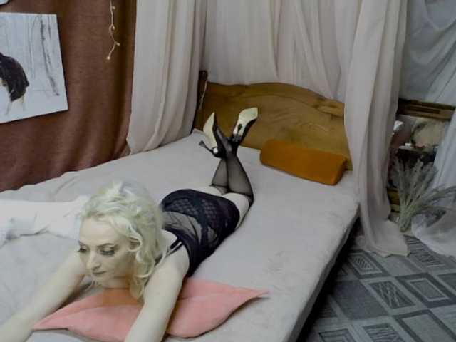 KatrinExcite live cam on BongaCams