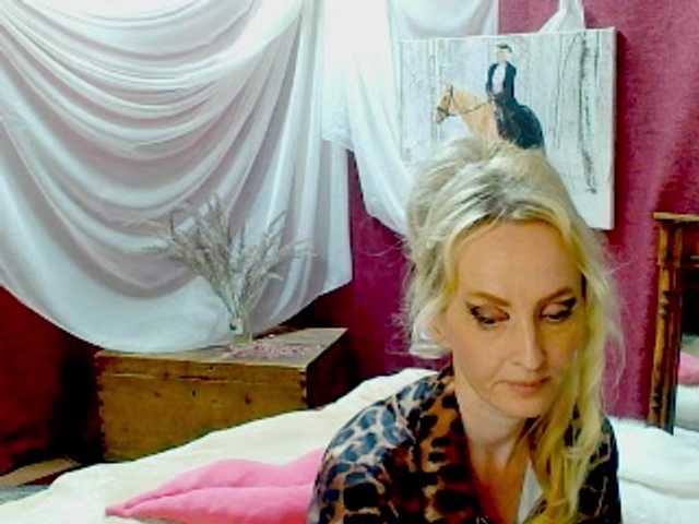 KatrinExcite live webcam show