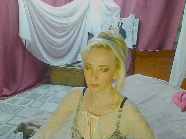 KatrinExcite live cam on BongaCams