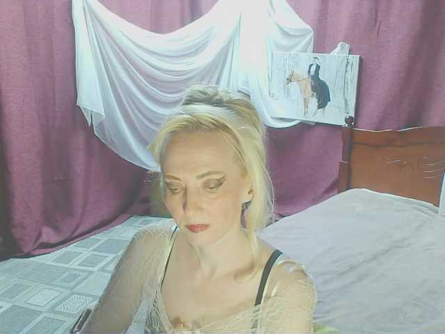 KatrinExcite live cam on BongaCams