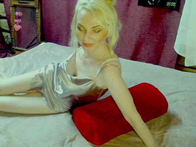 KatrinExcite webcam