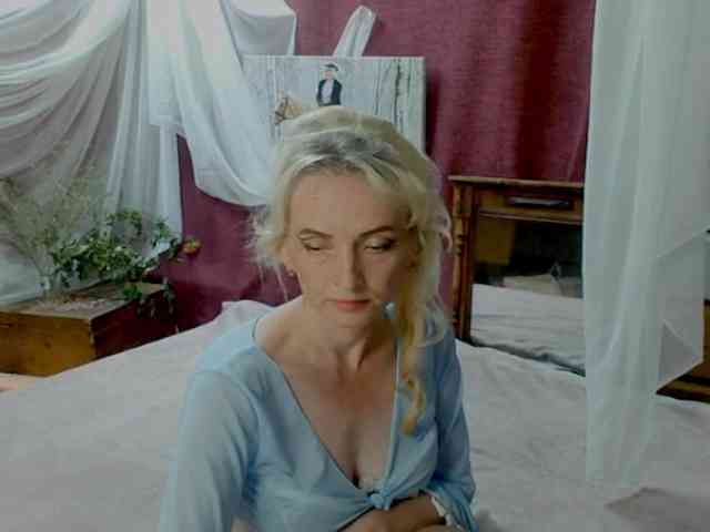 KatrinExcite webcam