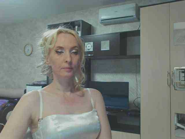 KatrinExcite webcam