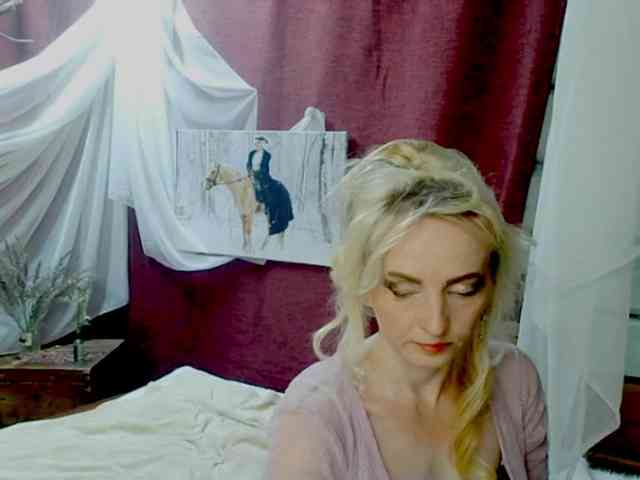KatrinExcite webcam