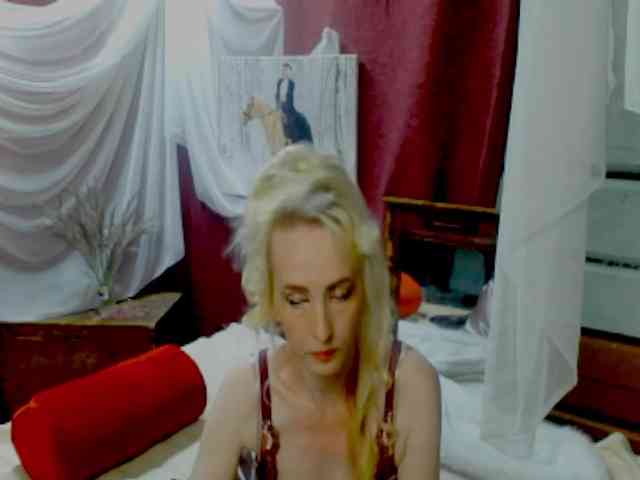 KatrinExcite webcam