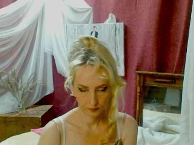 KatrinExcite webcam