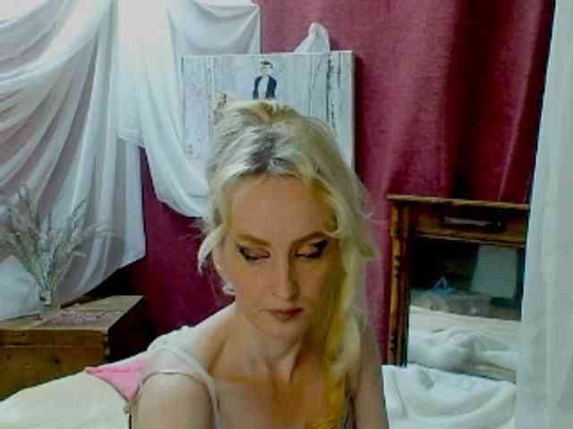 KatrinExcite webcam