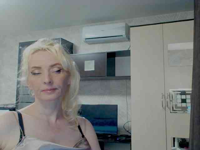 KatrinExcite webcam