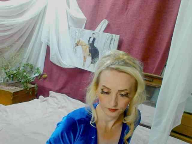 KatrinExcite webcam