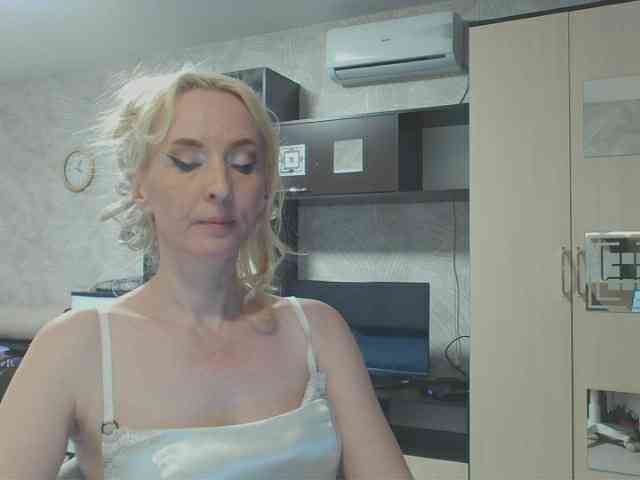 KatrinExcite webcam