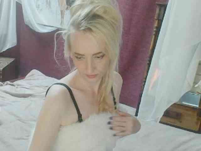KatrinExcite webcam