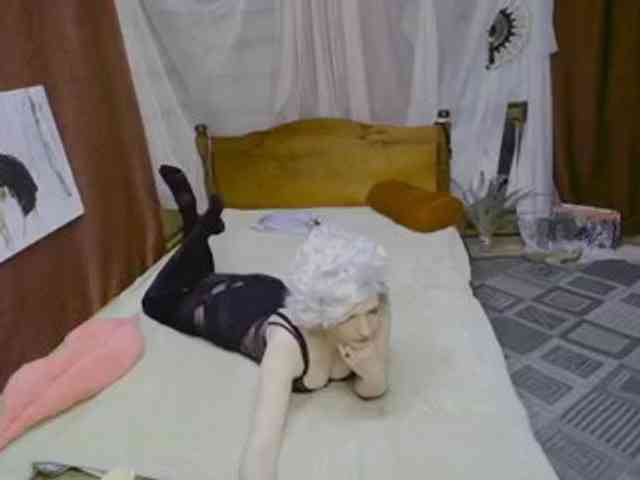 KatrinExcite webcam